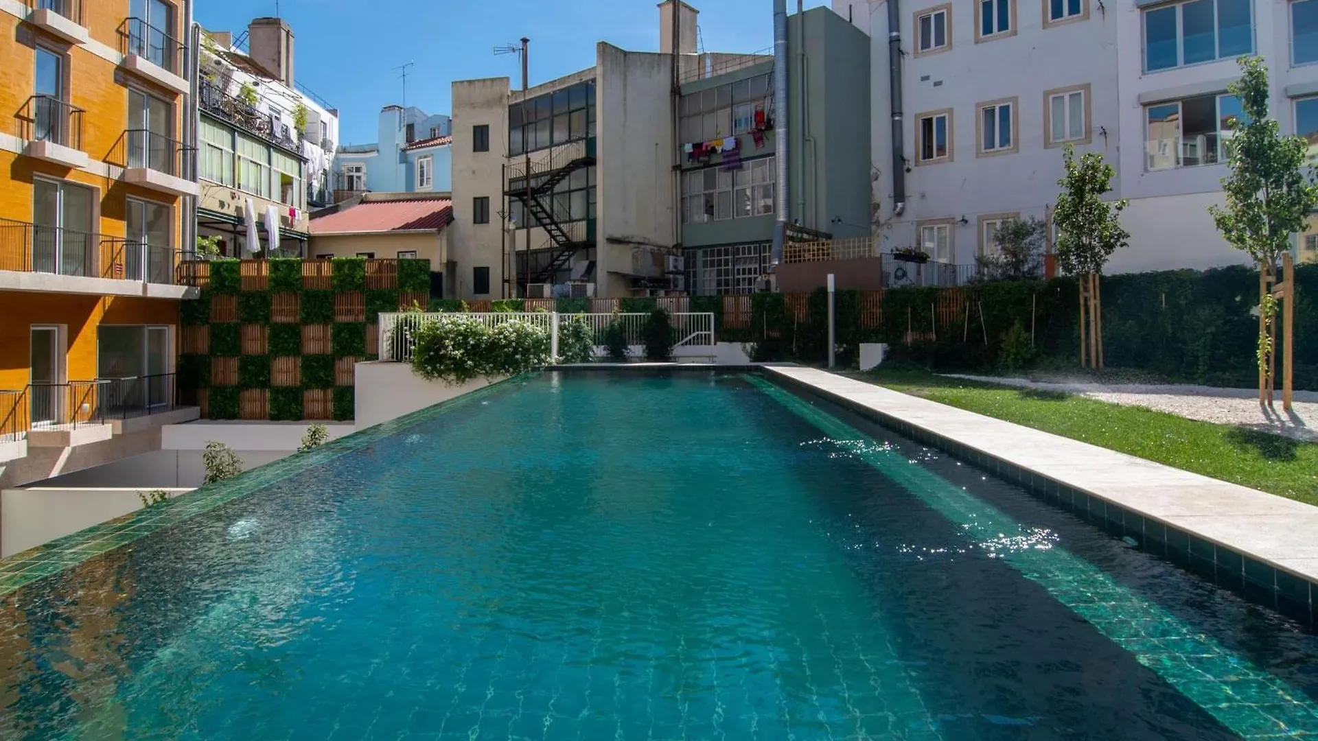 Deluxe 1 Bdr Apartment W/ Pool View By Lovelystay Lisboa 0*,  Portugal