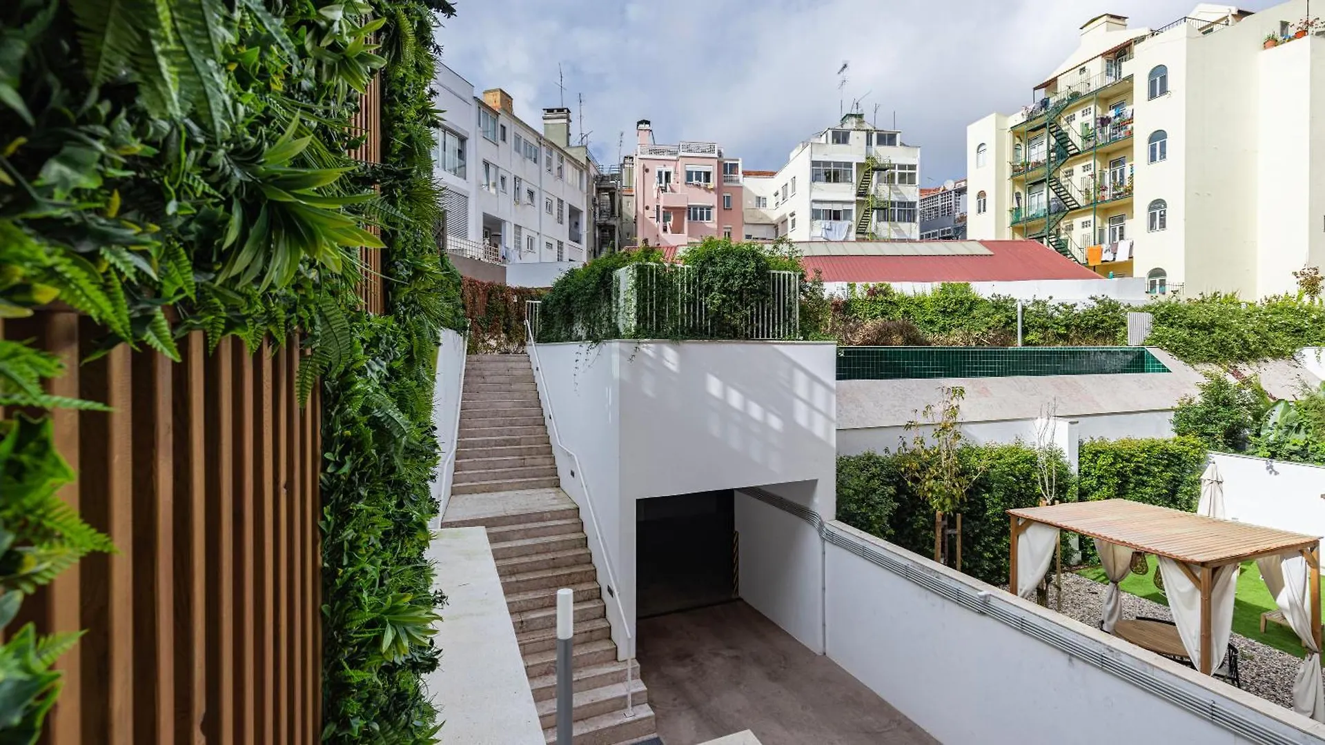 Deluxe 1 Bdr Apartment W/ Pool View By Lovelystay Lisboa